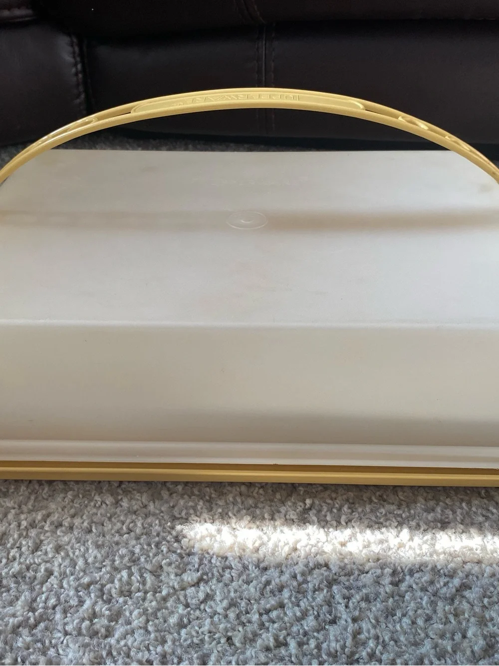 Vintage Tupperware Rectangle Cake Saver/Taker/Carrier Harvest Gold Food Storage